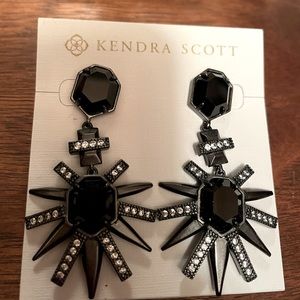 Kendra Scott black earrings